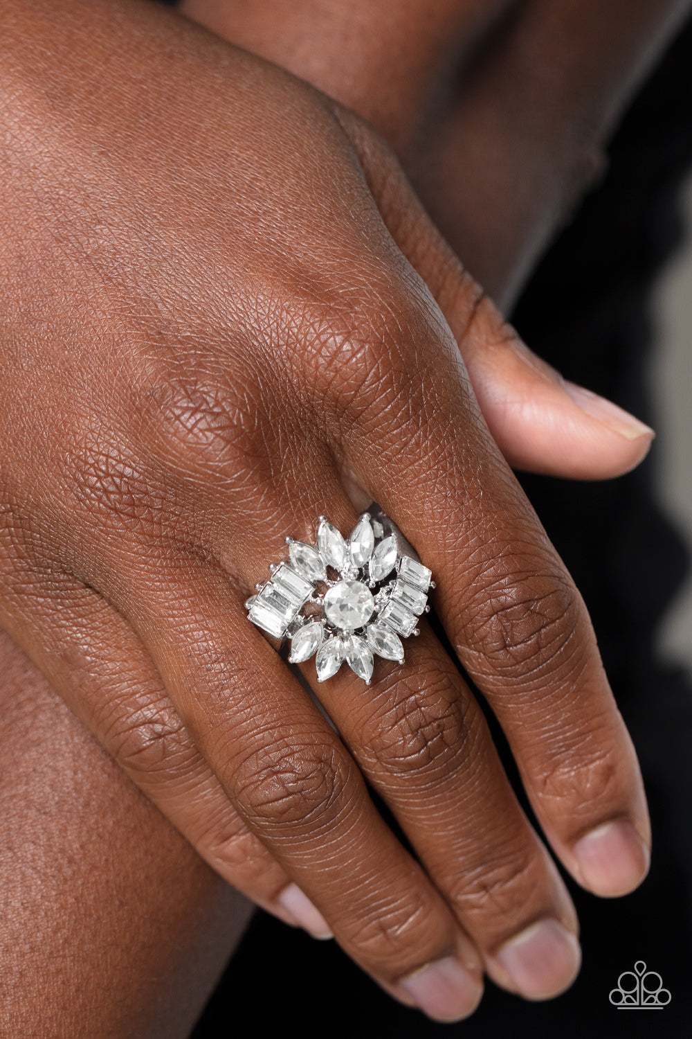 untamable-universe-white-p4st-wtxx-020xx