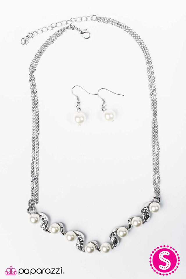 Paparazzi ♥ Crazy About You - White ♥ Necklace