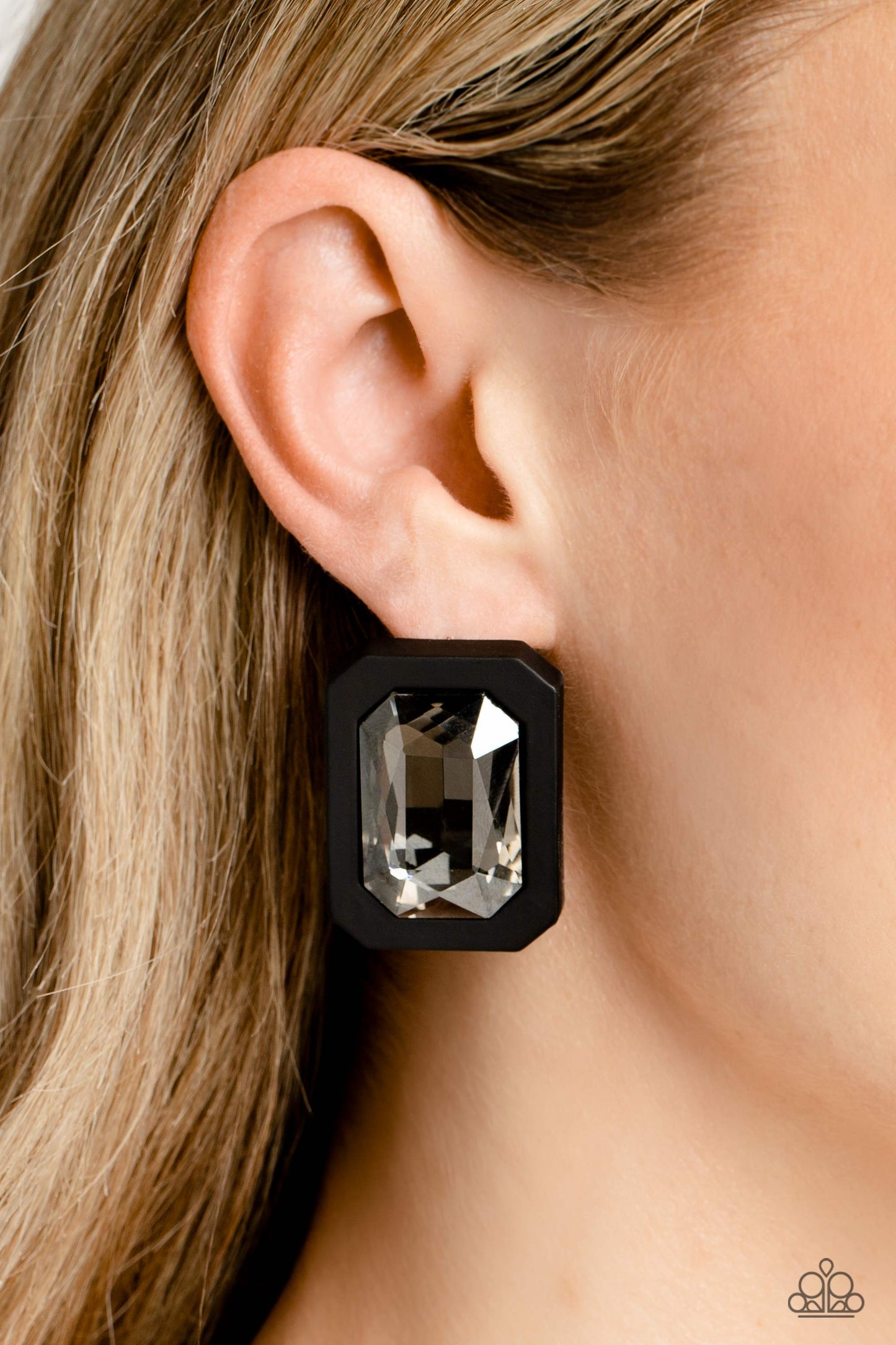 edgy-emeralds-black-p5po-bkxx-215xx