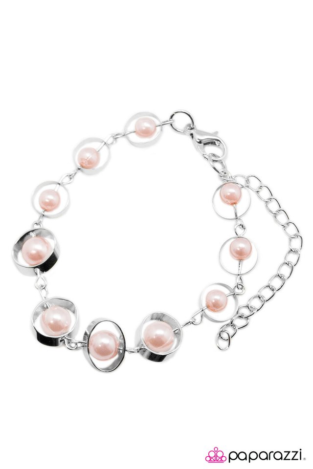 Paparazzi ♥ The Phantom Of The Opera - Pink ♥ Bracelet