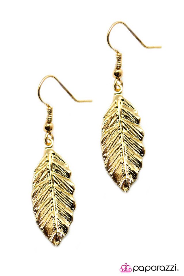 Paparazzi ♥ Flight Plan - Gold ♥ Earrings