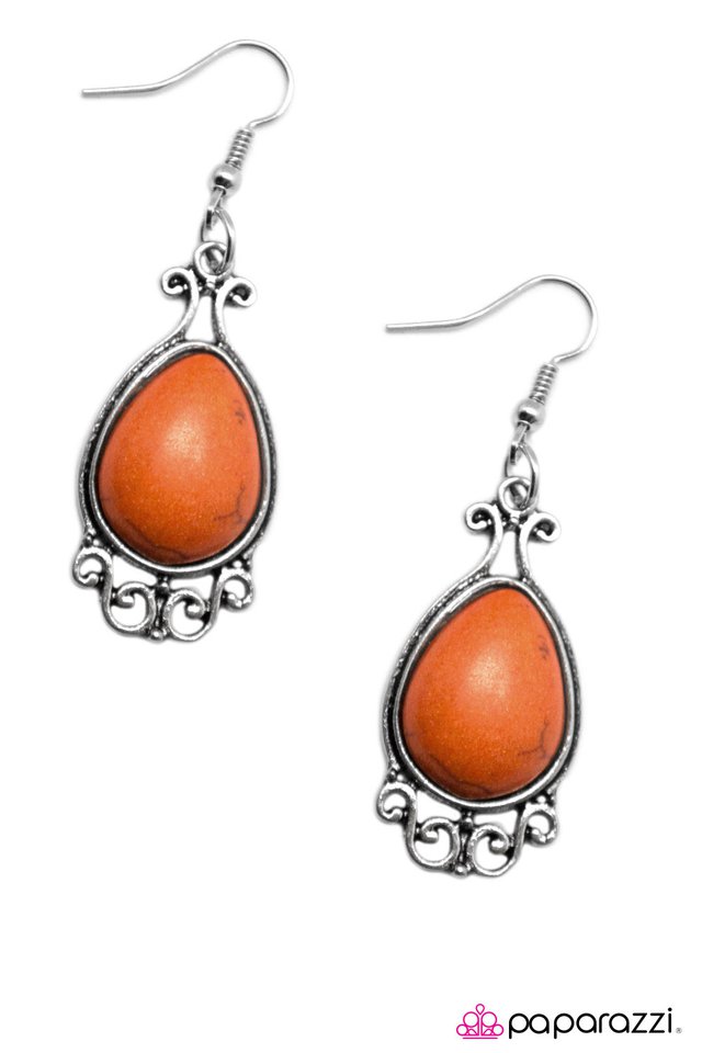 Paparazzi ♥ Homegrown - Orange ♥ Earrings