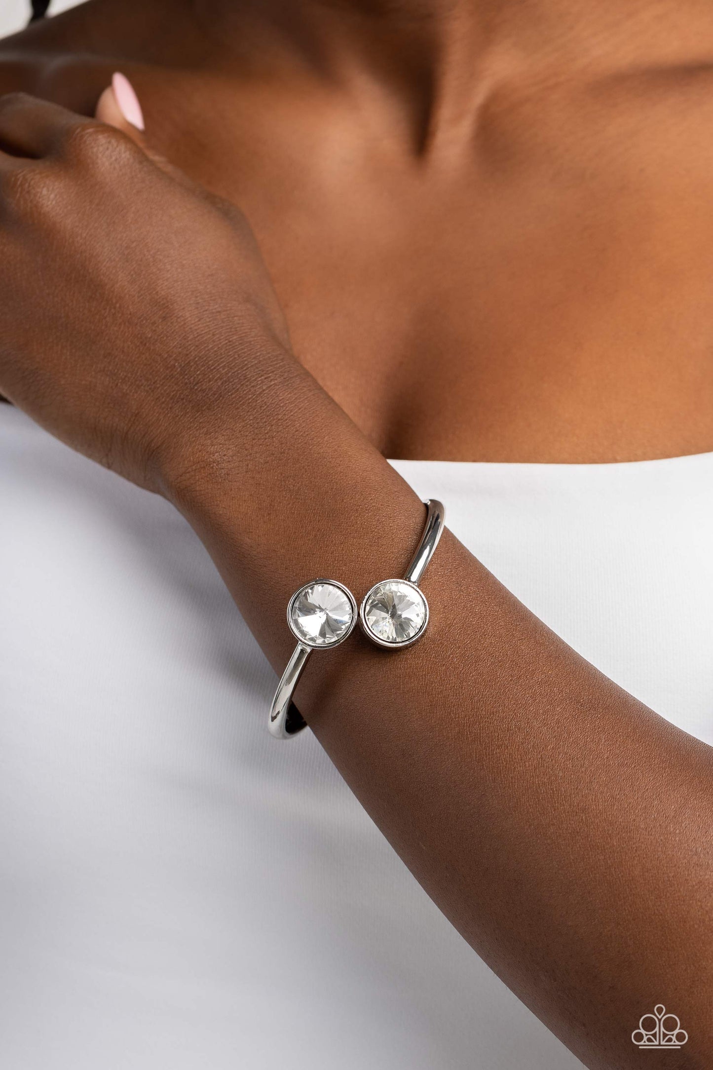 daily-dazzle-white-p9re-wtxx-557xx