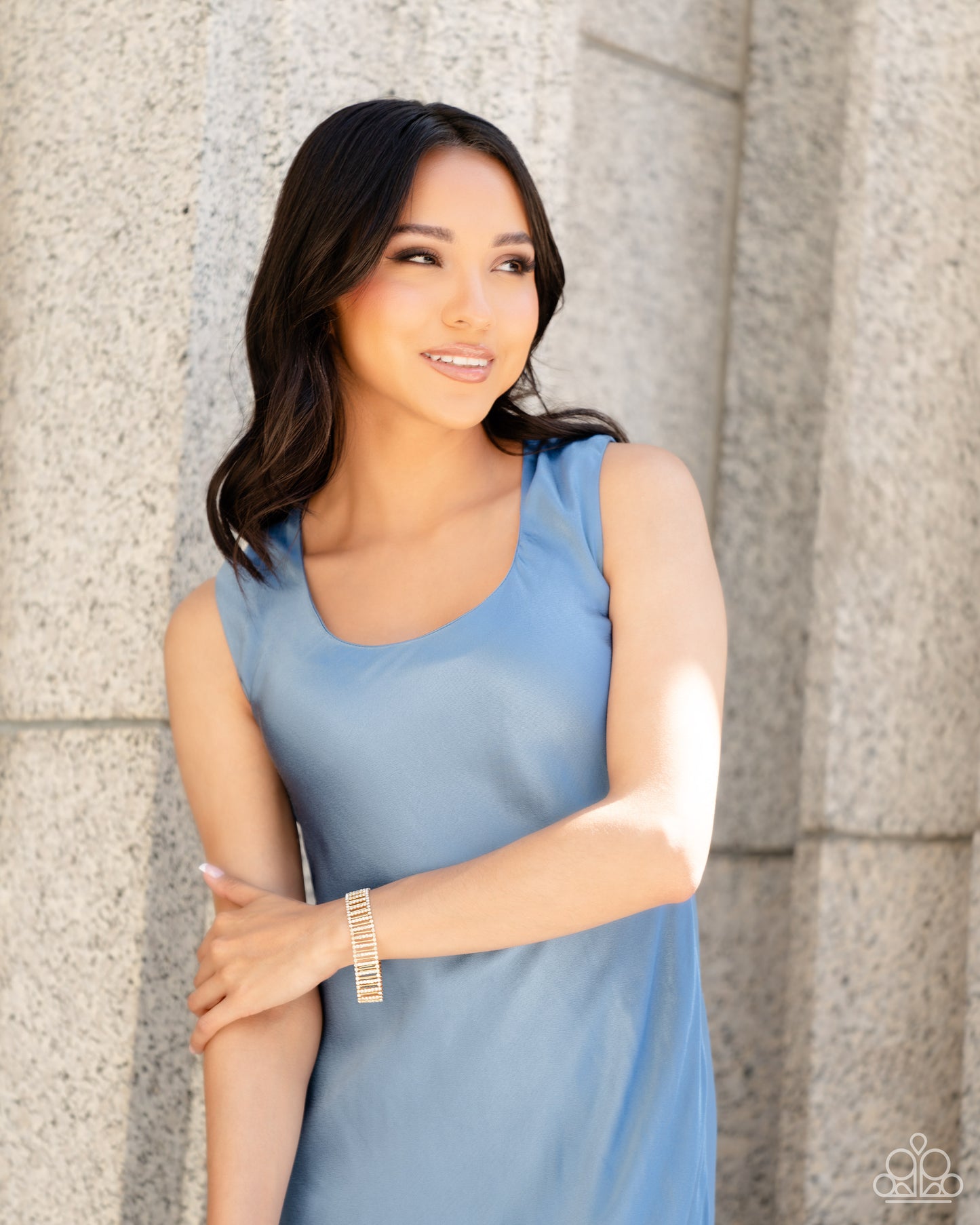 elusive-elegance-gold-p9re-gdxx-399xx