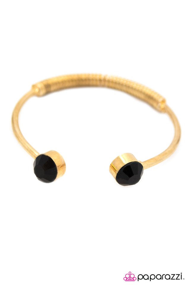 Paparazzi ♥ Downtown Style - Gold ♥ Bracelet