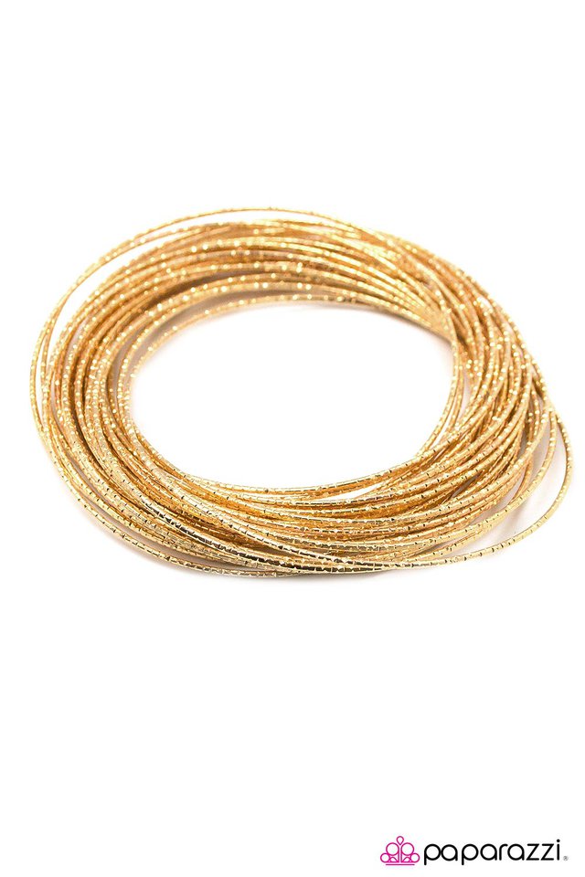 Paparazzi ♥ Blessing In Disguise - Gold ♥ Bracelet