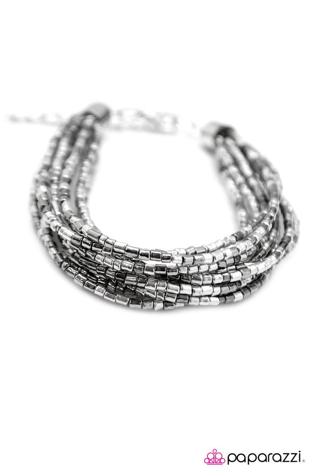 Paparazzi ♥ Chill Out - Silver ♥ Bracelet