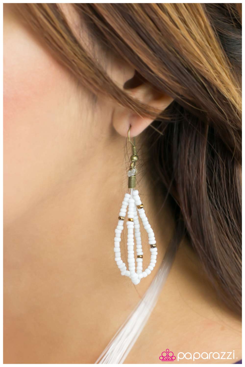 Paparazzi ♥ Cherokee Falls - White ♥ Necklace