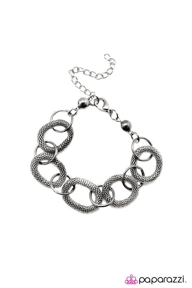 Paparazzi ♥ The CHAIN Event - Black ♥ Bracelet