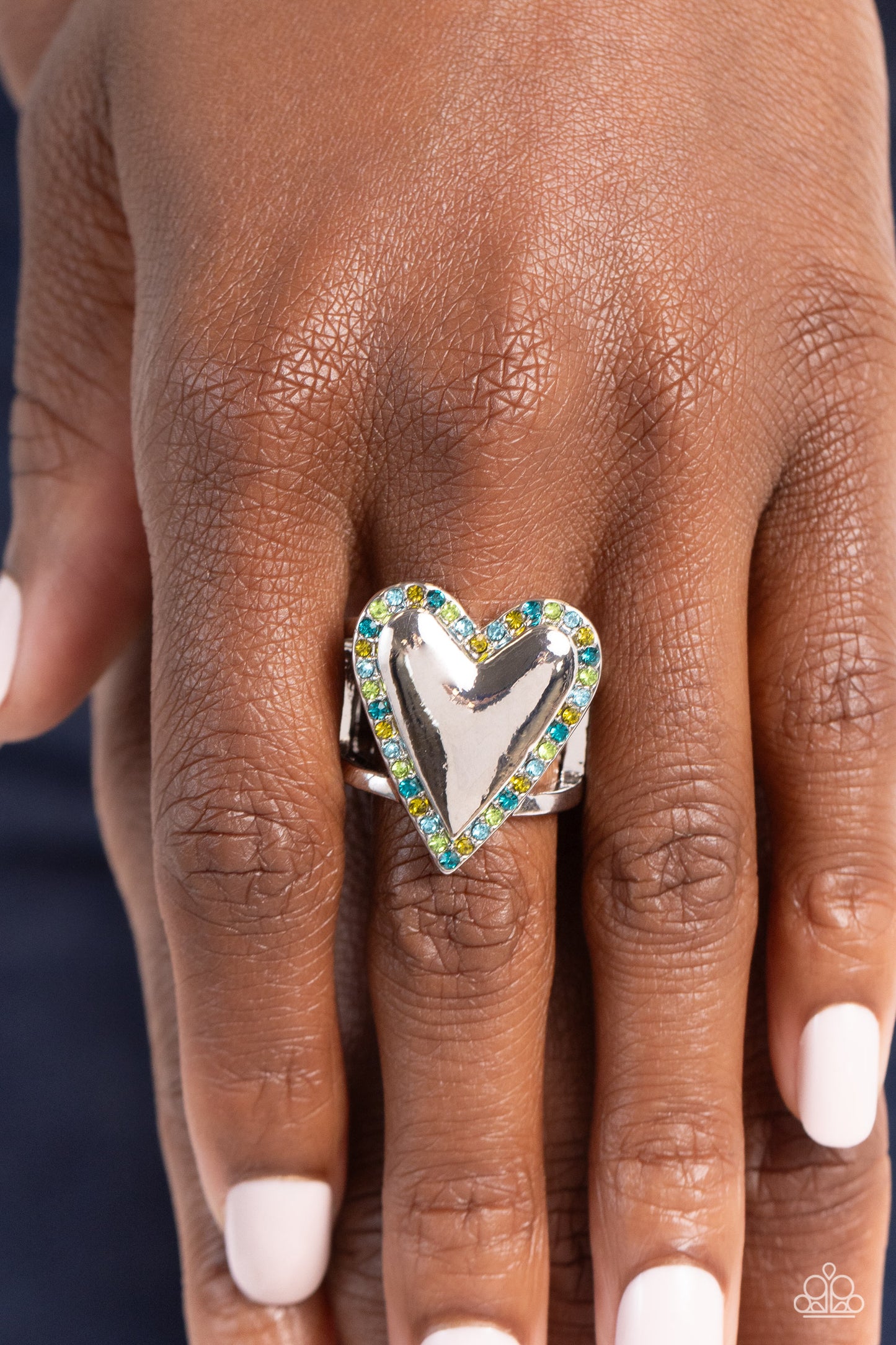 smitten-shimmer-green-p4re-grxx-208xx