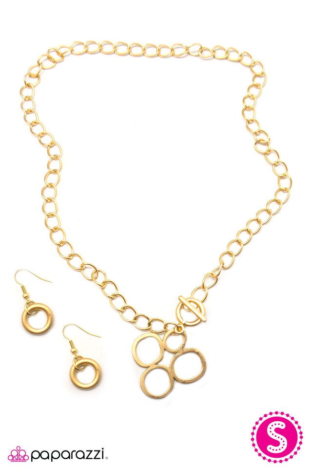 Paparazzi ♥ Mod Squad - Gold ♥ Necklace