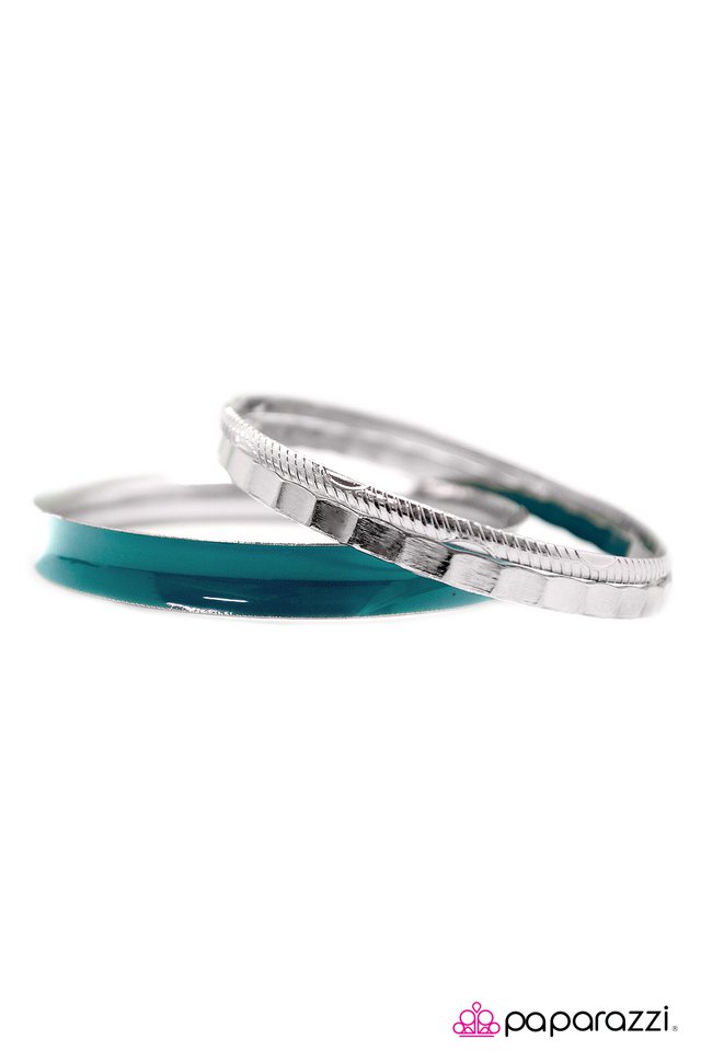 Paparazzi ♥ Shes A METAL Maniac - Blue ♥ Bracelet