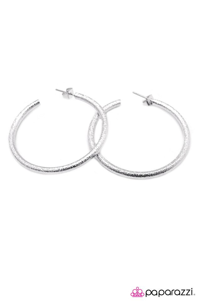 Paparazzi ♥ Gimme More - Silver ♥ Earrings