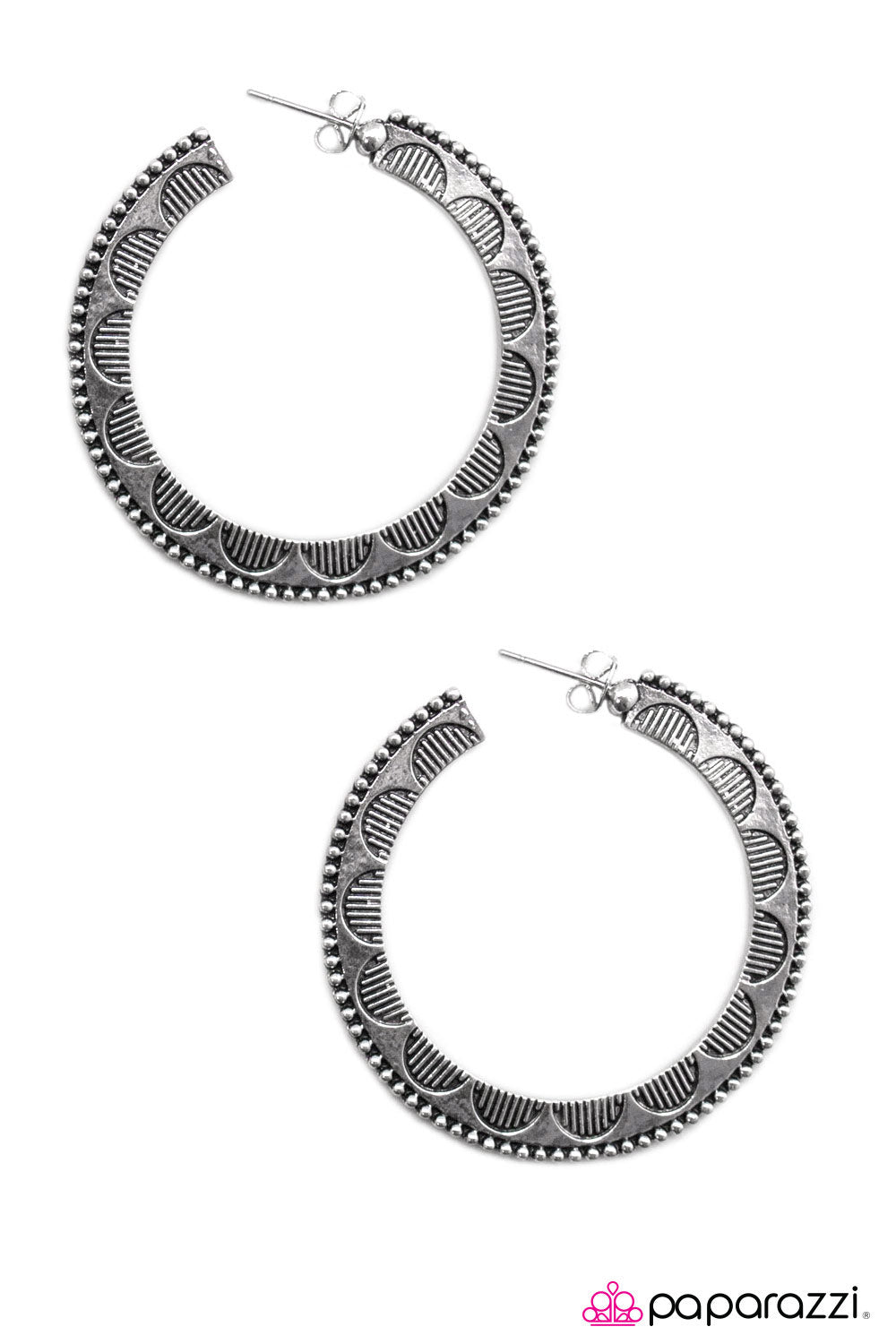 Paparazzi ♥ Rio Grande - Silver Earring ♥ Earrings