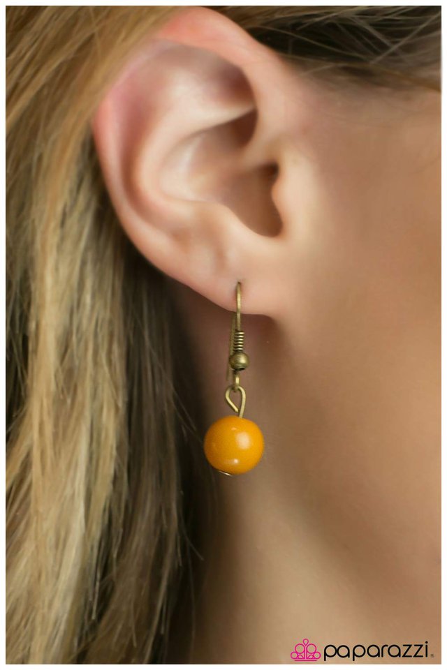 Paparazzi ♥ On A Wing And A Prayer - Brass ♥ Necklace