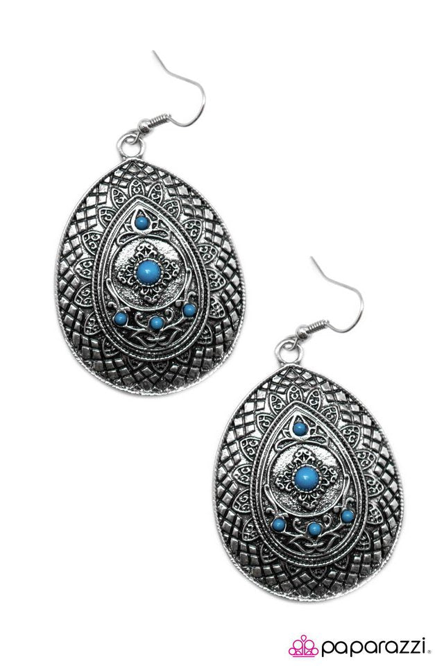 Paparazzi ♥ A Drop In The Bucket - Blue ♥ Earrings