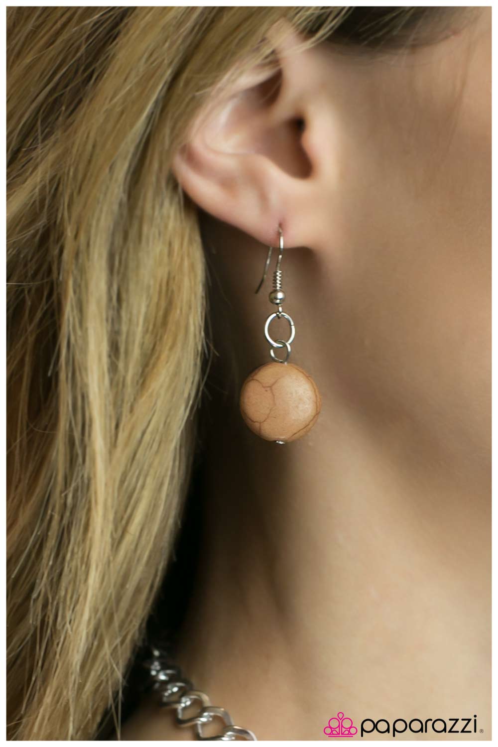 Paparazzi ♥ Dancing With Wolves - Yellow ♥ Necklace