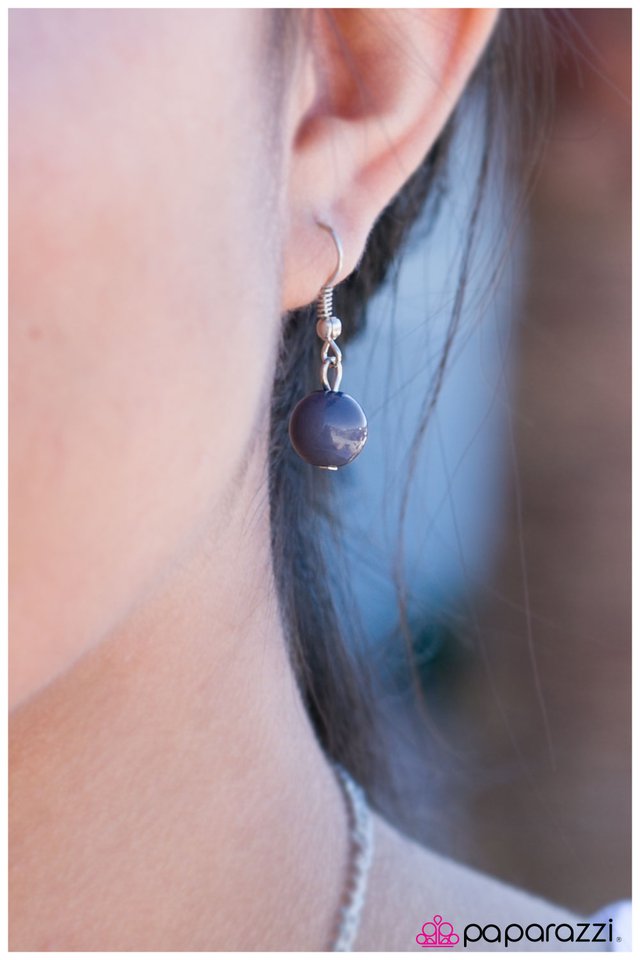 Paparazzi ♥ Somewhere Along The Line - Silver ♥ Necklace