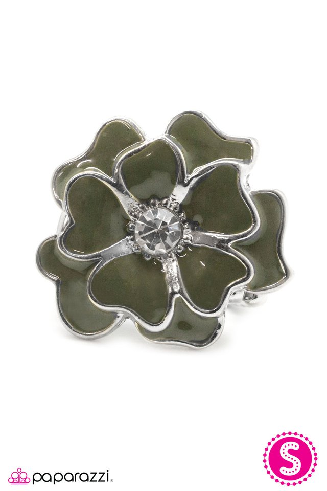 Paparazzi ♥ Dandy Dandelion - Green ♥ Ring