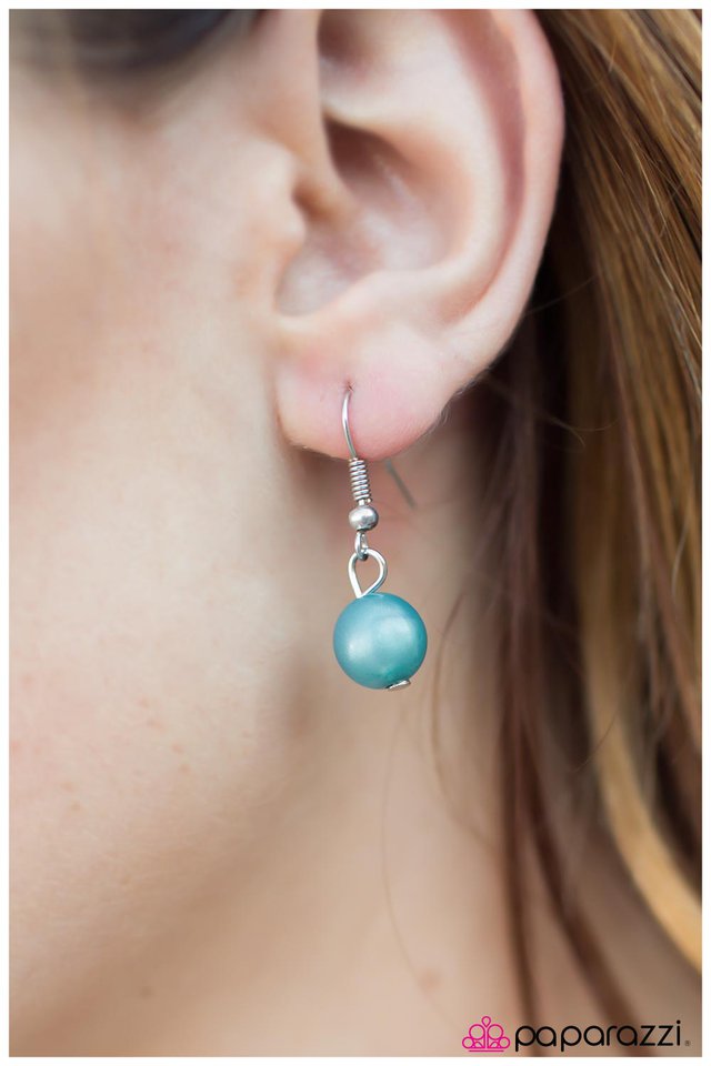 Paparazzi ♥ Cast In Stone - Blue ♥ Necklace