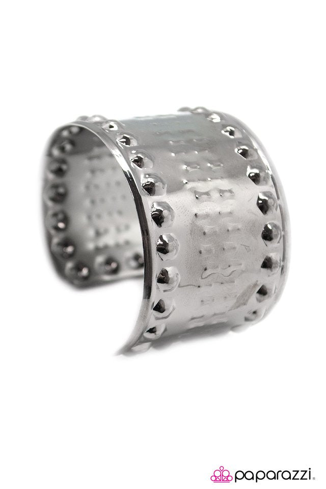 Paparazzi ♥ Fight Club - Black ♥ Bracelet