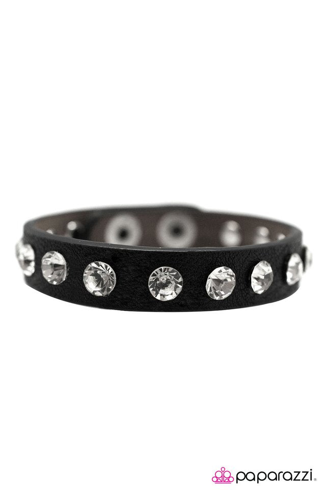 Paparazzi ♥ No Glitz, No Glory - Black ♥ Bracelet