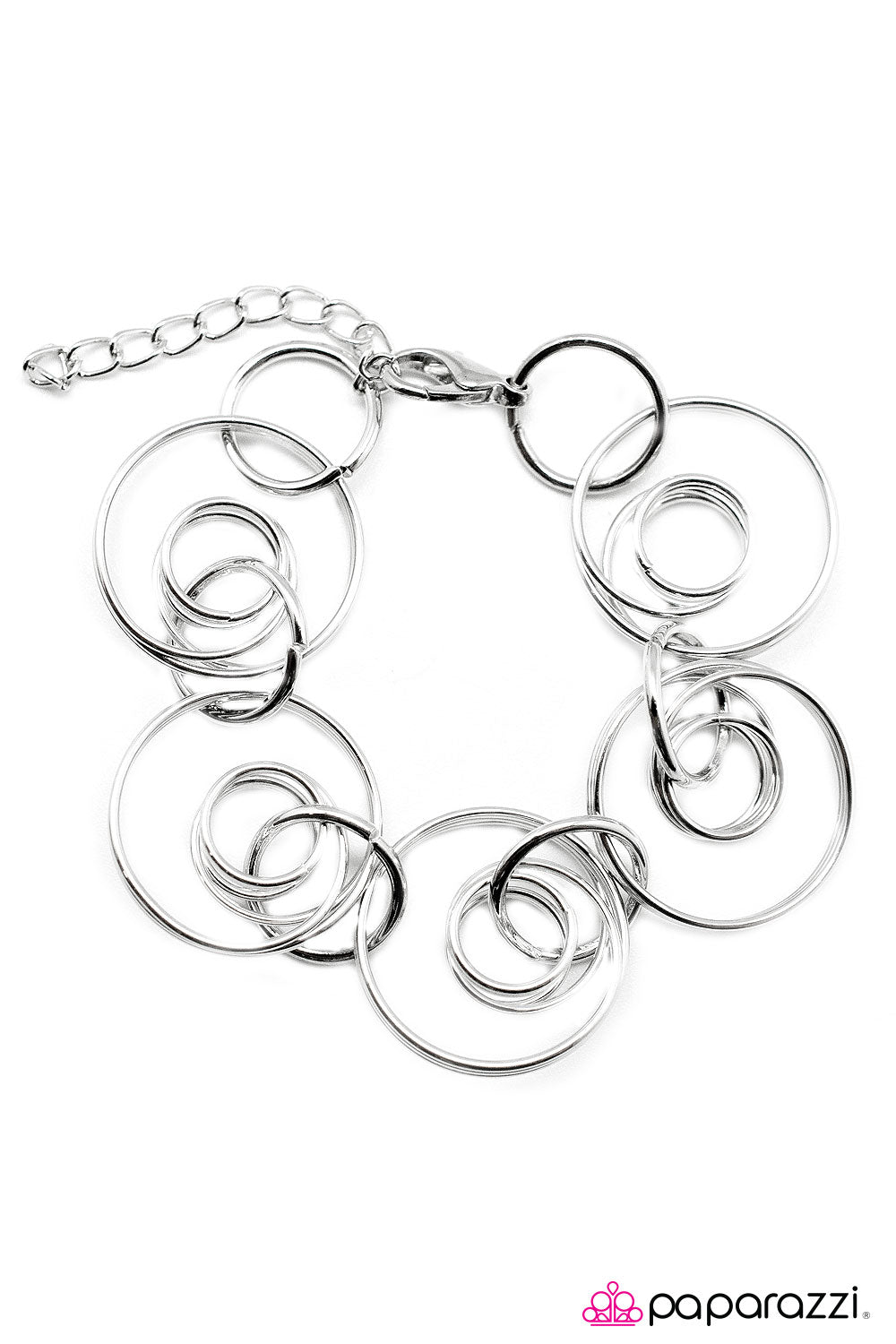 Paparazzi ♥ Chasing Your Tail - Silver ♥ Bracelet