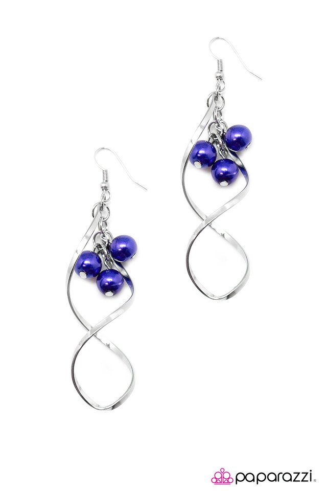 Paparazzi ♥ Suspended In Time - Blue ♥ Earrings