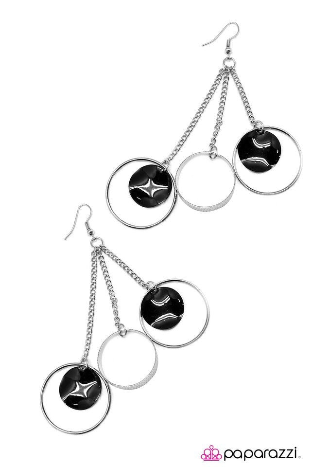 Paparazzi ♥ Dreaming Away - Black ♥ Earrings