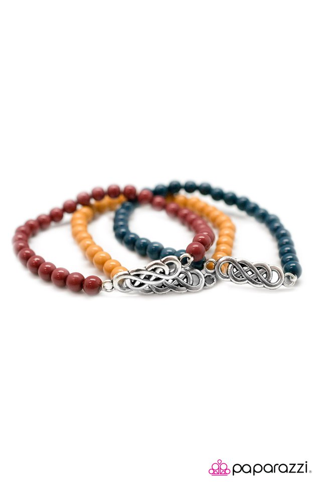 Paparazzi ♥ No End In Sight - Multi ♥ Bracelet