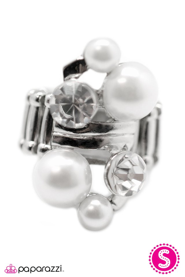 Paparazzi ♥ A Born Romantic - White ♥ Ring