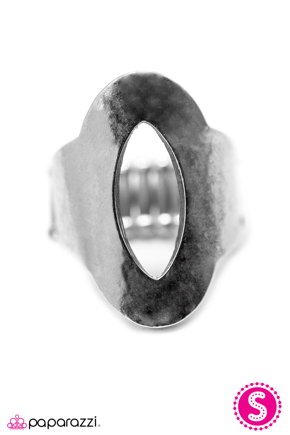 Paparazzi ♥ Loop - De - Loop - Silver ♥ Ring