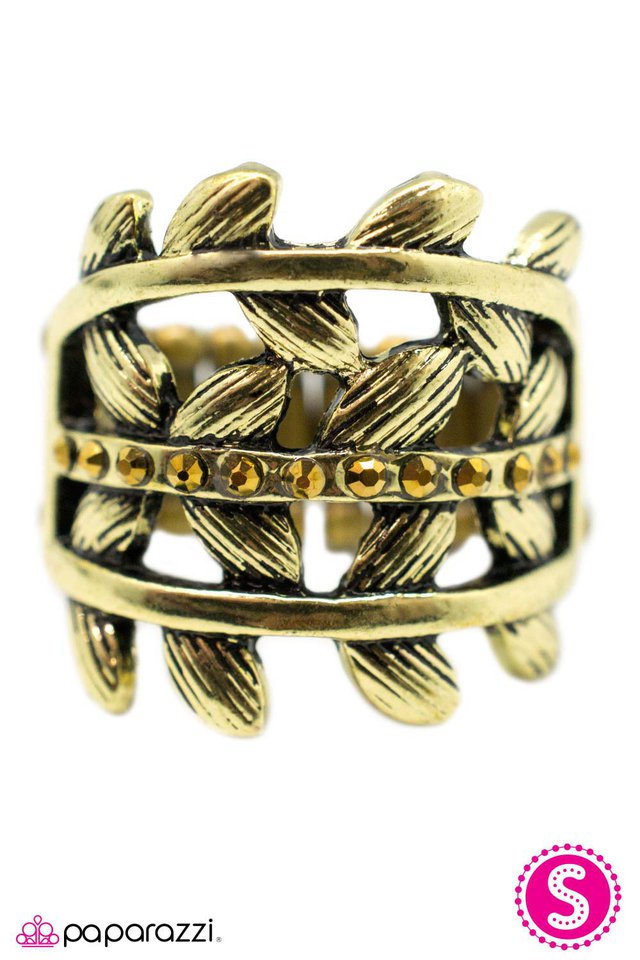 Paparazzi ♥ The Falling Leaves - Brass ♥ Ring