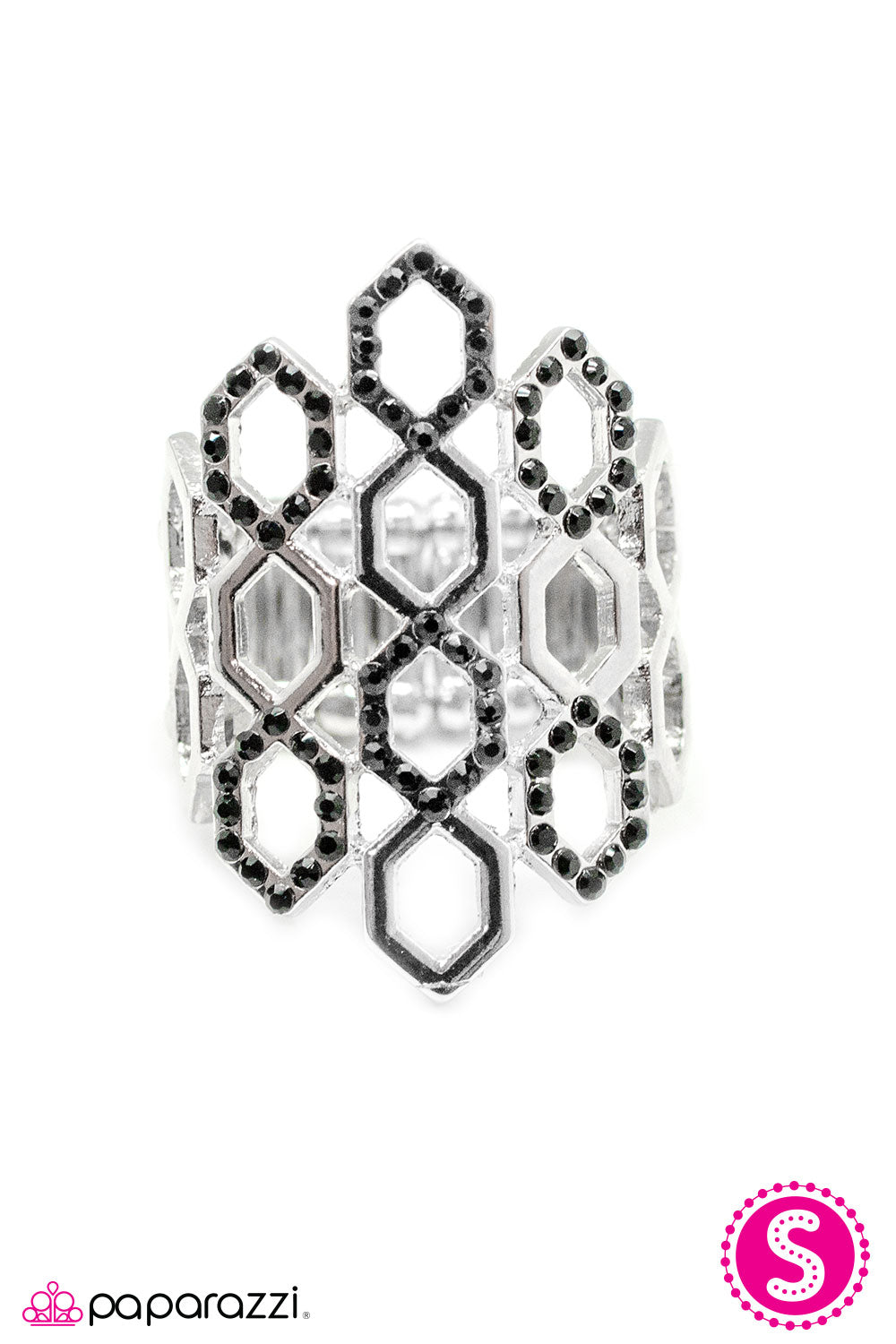 Paparazzi ♥ Ahead Of The Game - Black ♥ Ring