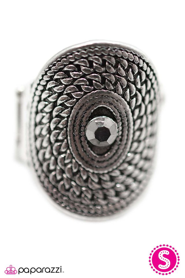 Paparazzi ♥ Learning the Ropes - Silver ♥ Ring