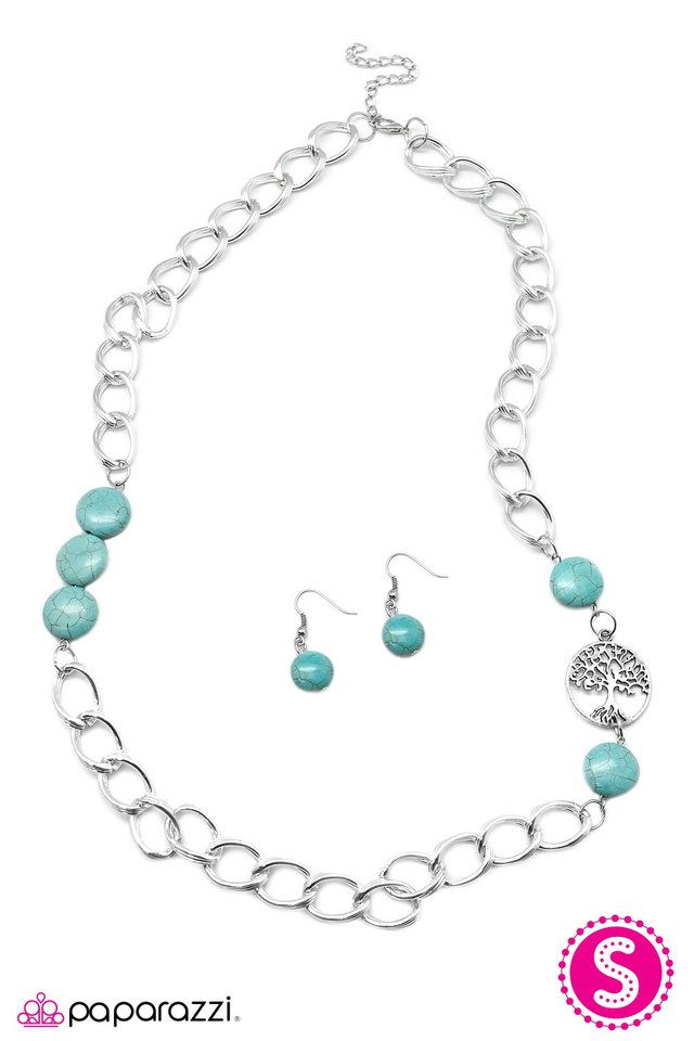 Paparazzi ♥ Little Big Town - Blue ♥ Necklace