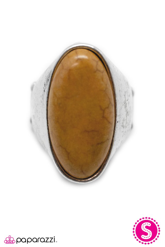 Paparazzi ♥ The Beholder - Yellow ♥ Ring