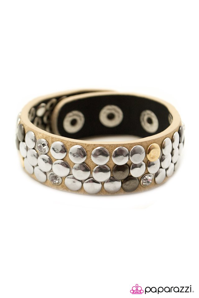 Paparazzi ♥ Dont Step On A Crack... - Brown ♥ Bracelet