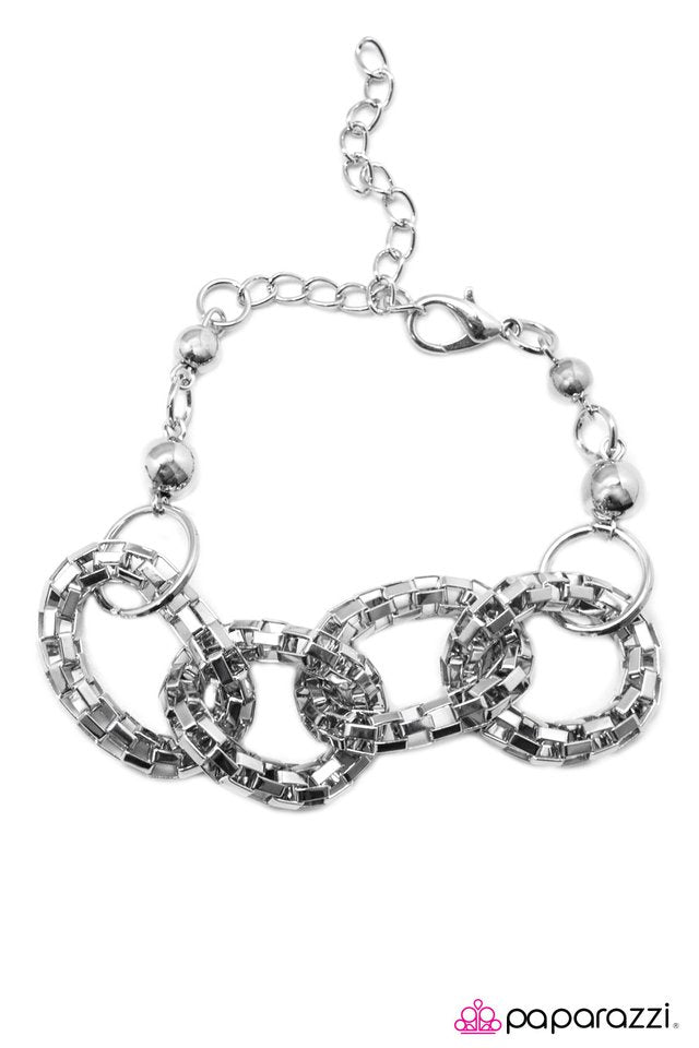 Paparazzi ♥ Look Alive! - Silver ♥ Bracelet