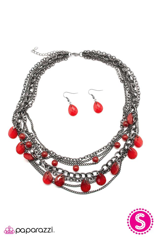 Paparazzi ♥ Cut and Run - Red ♥ Necklace