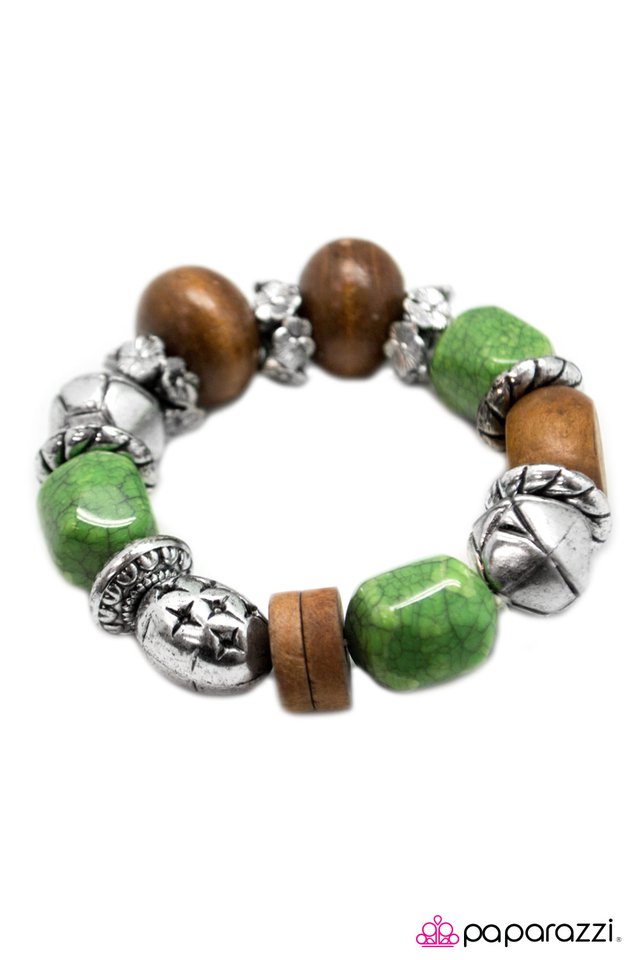 Paparazzi ♥ Amazingly Amazon - Green ♥ Bracelet