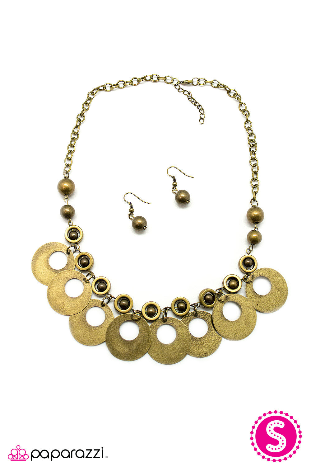 Paparazzi ♥ Strike While Haute - Brass ♥ Necklace