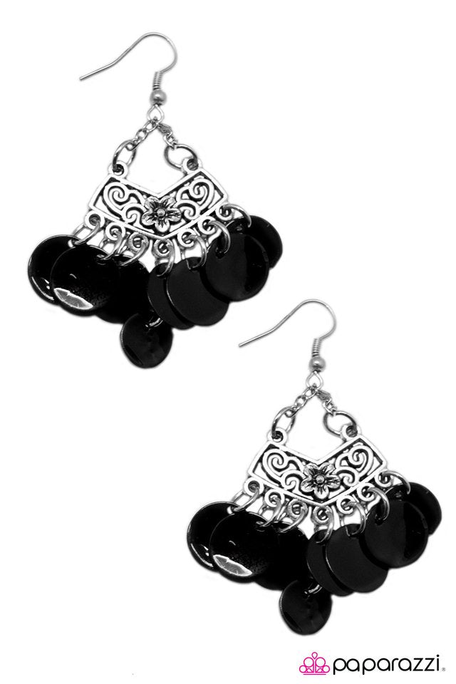 Paparazzi ♥ For SHORE - Black ♥ Earrings