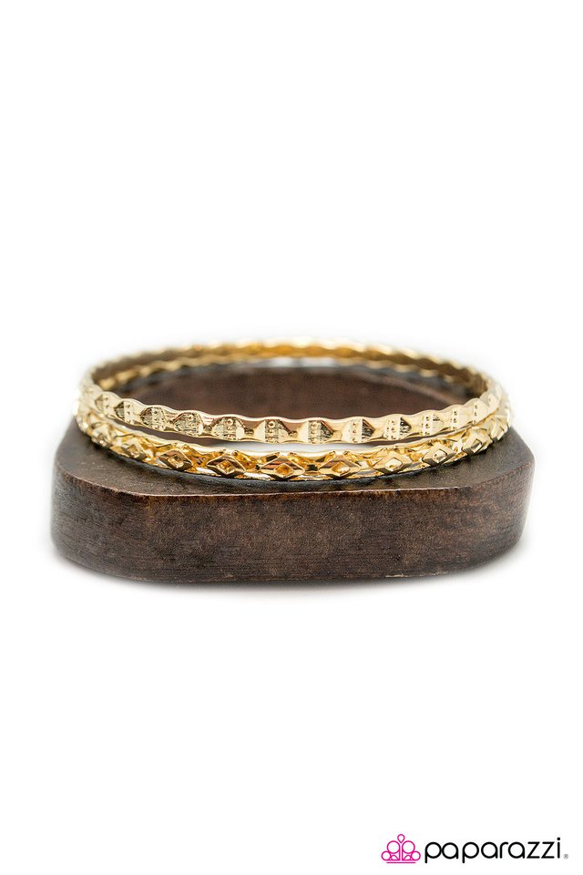 Paparazzi ♥ WOODnt Be Caught Dead - Brown ♥ Bracelet