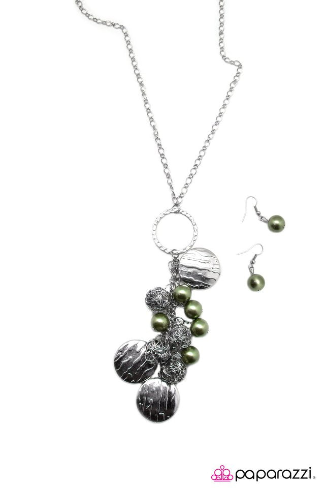 Paparazzi ♥ Sure Thing! - Green ♥ Necklace