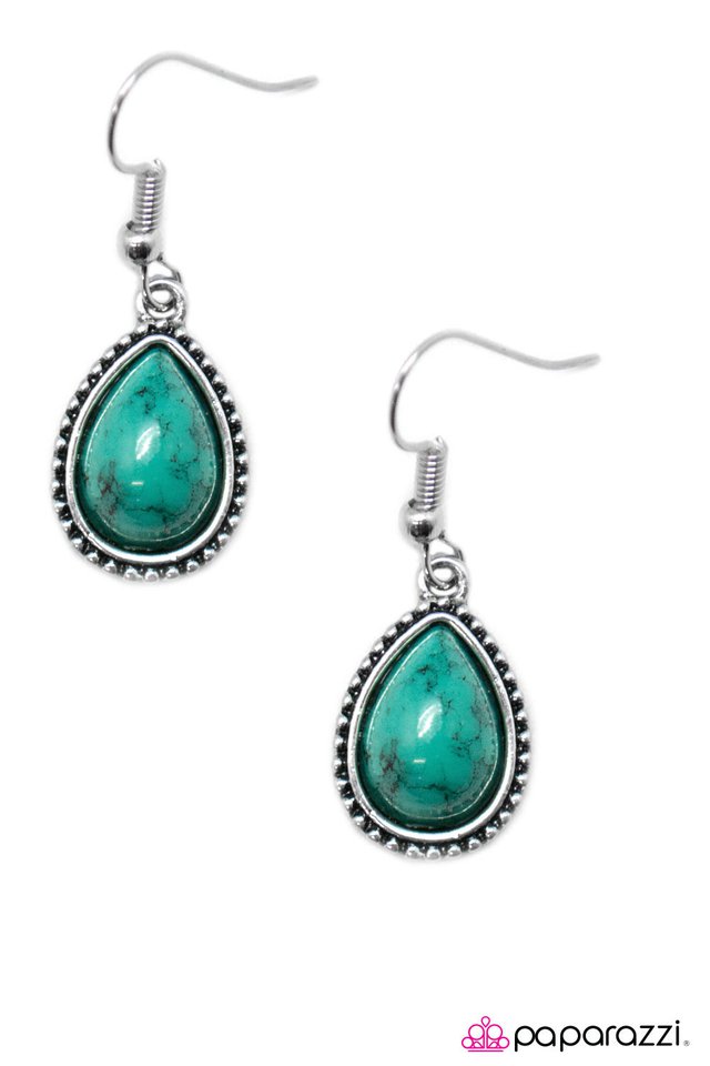 Paparazzi ♥ Whiskey Lullaby - Blue ♥ Earrings