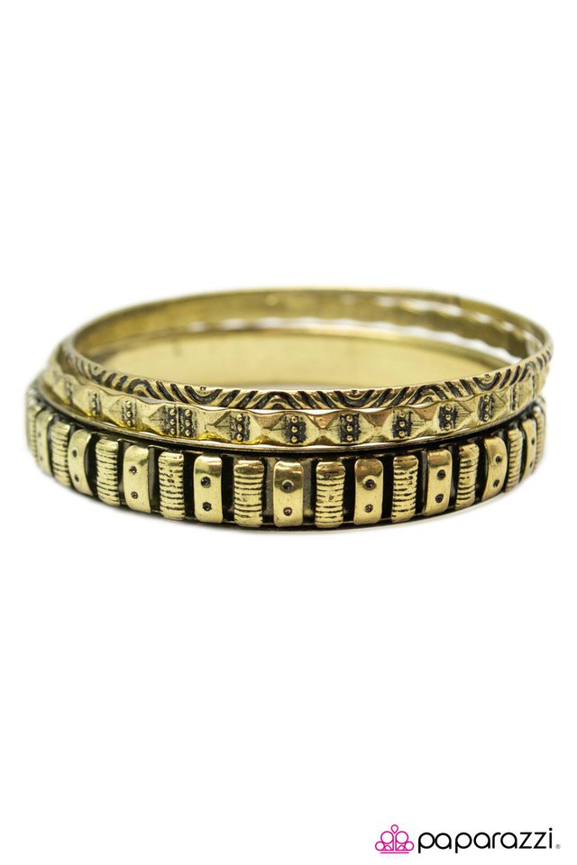 Paparazzi ♥ The Jedi - Brass ♥ Bracelet