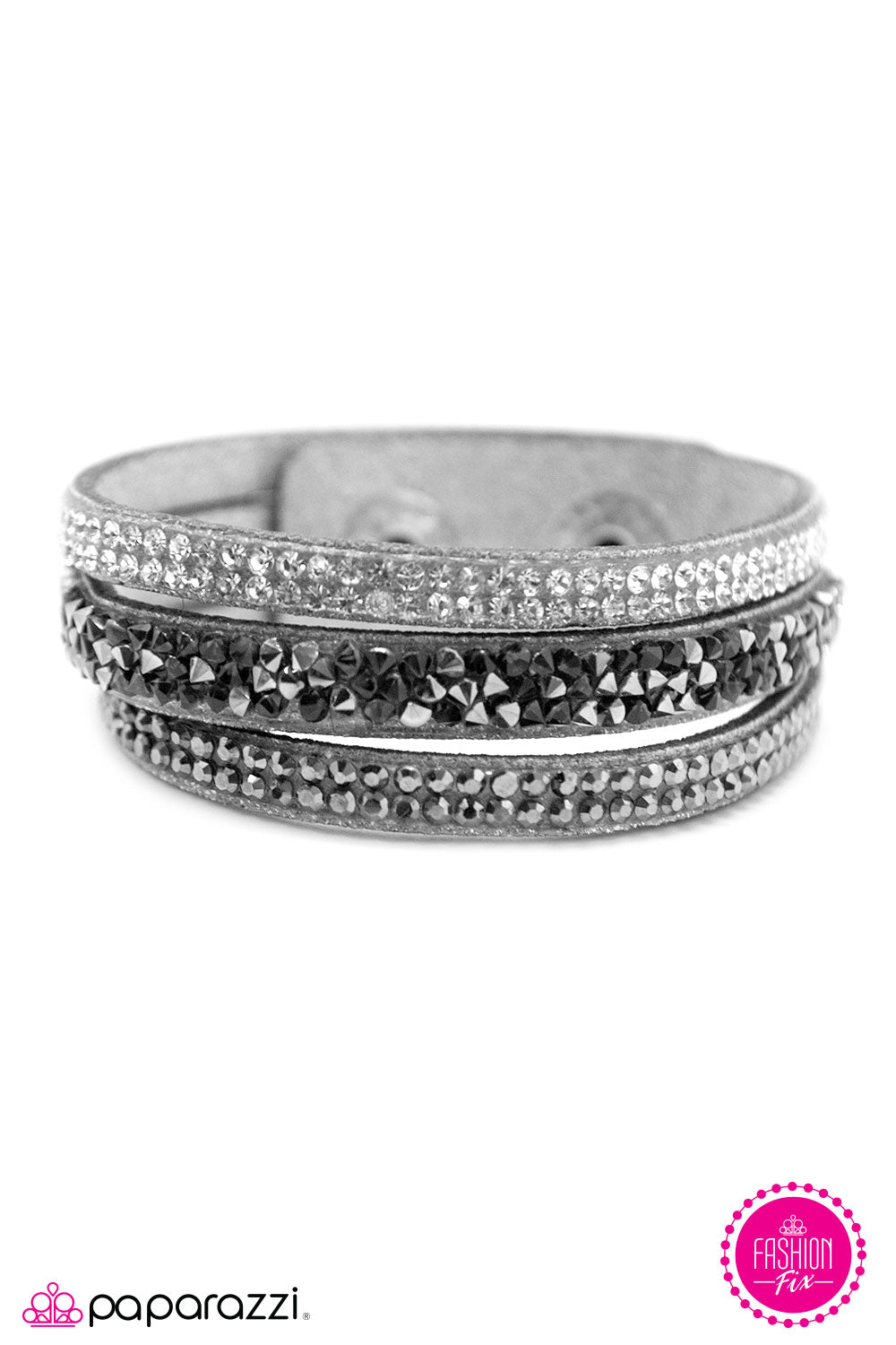 Paparazzi ♥ Rock You Like A Hurricane - Silver ♥ Bracelet