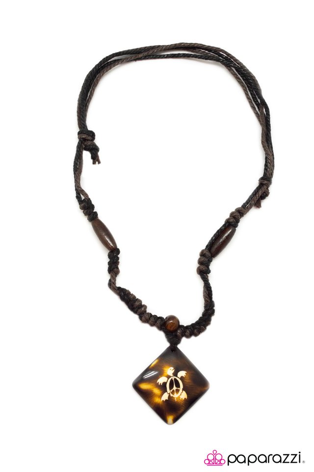 Paparazzi ♥ Honolulu Haven - Brown ♥ Necklace