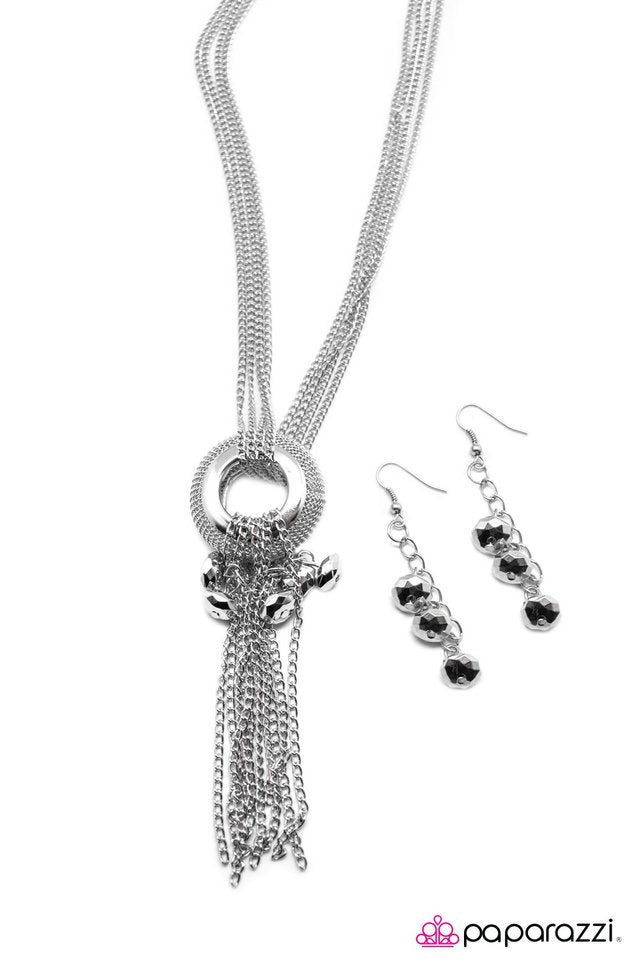 Paparazzi ♥ American Idol - Silver ♥ Necklace